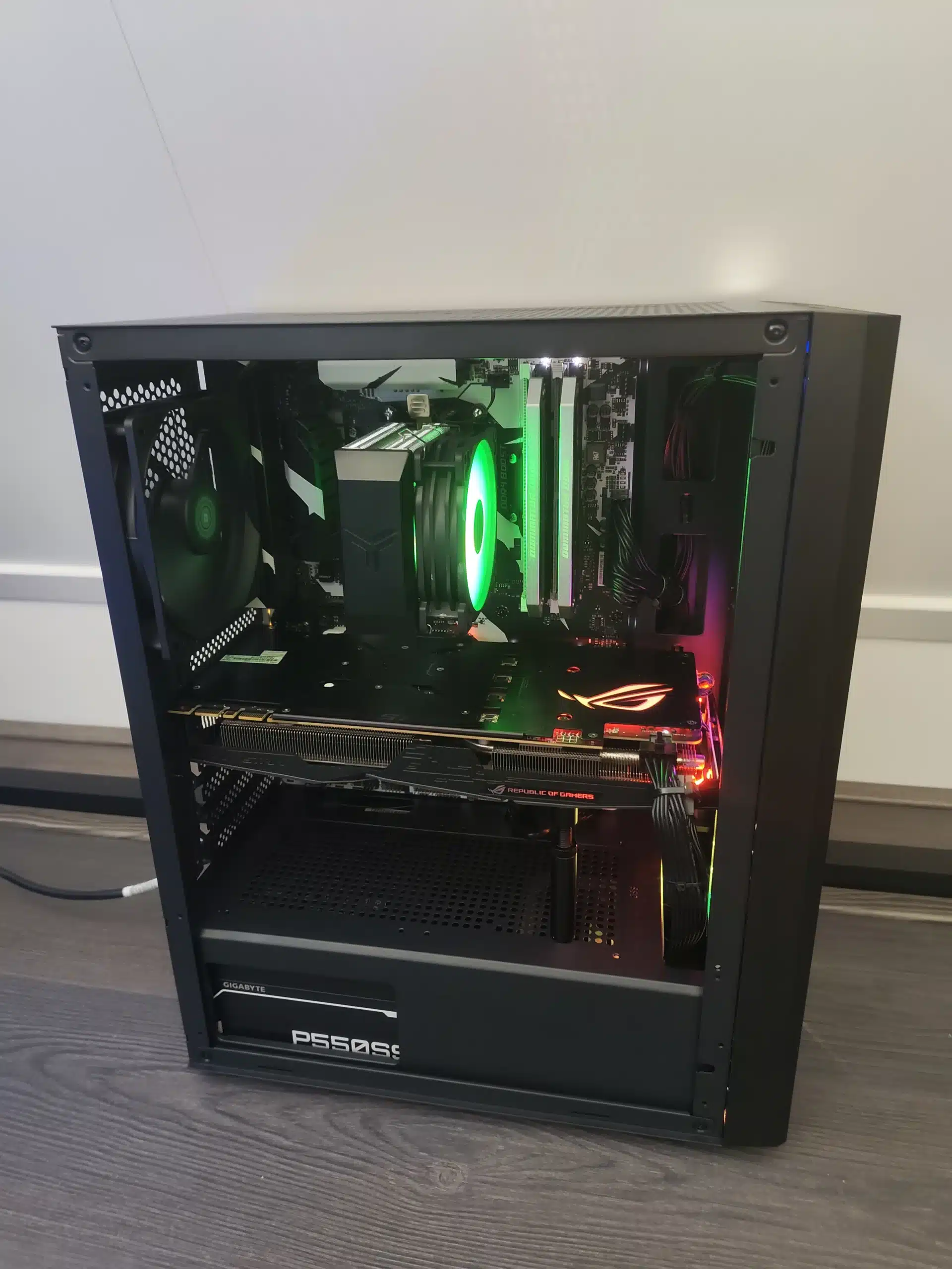 Door Computer Service Noord gebouwde Game PC