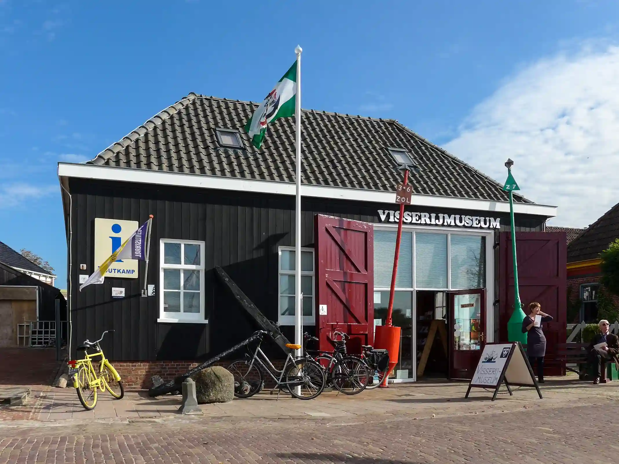 Visserijmuseum Zoutkamp aan de oude binnenhaven